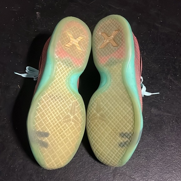 Kobe - Picture 9 of 13